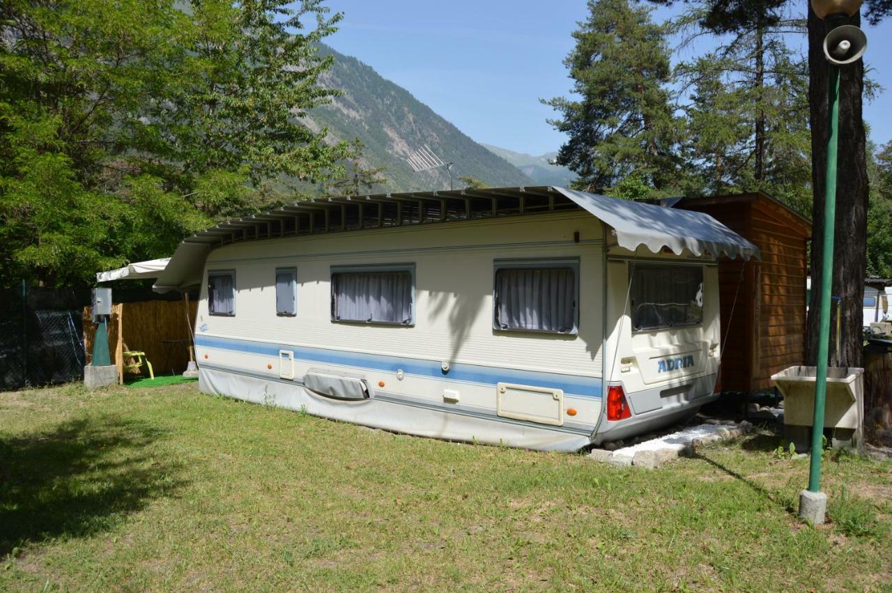 Hotel Camping Du Parc Pré-Saint-Didier Esterno foto