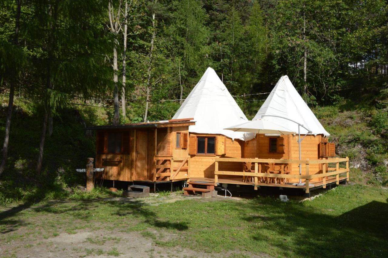 Hotel Camping Du Parc Pré-Saint-Didier Esterno foto